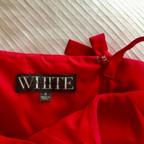 Vera Wang Halter V Neck Gown with Sash - Picture 8 of 10